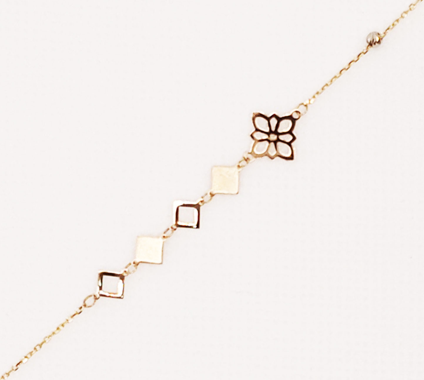 دستبند طلای ۱۸ عیار مدل لیزری کد ۸۴